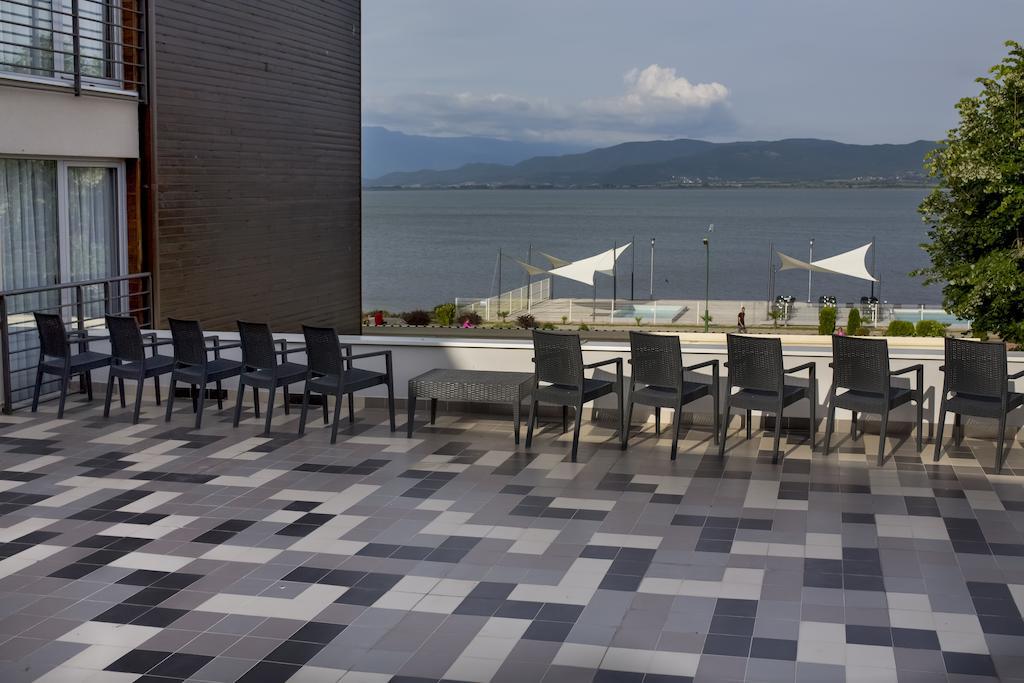 Romantique Dojran Hotel エクステリア 写真