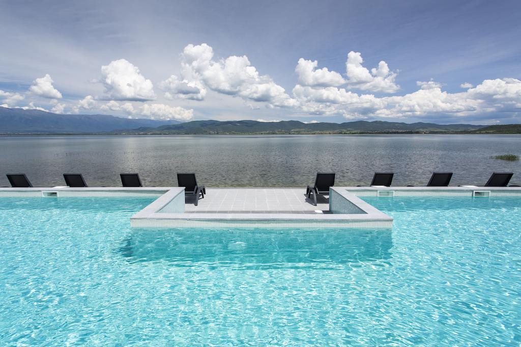 Romantique Dojran Hotel エクステリア 写真