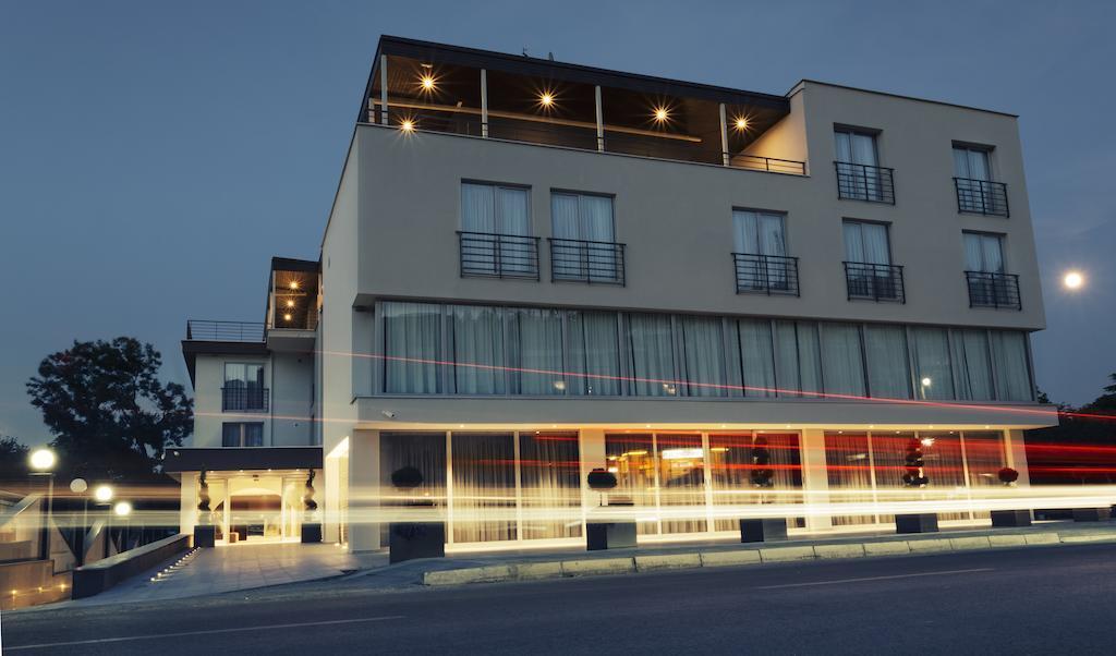 Romantique Dojran Hotel エクステリア 写真
