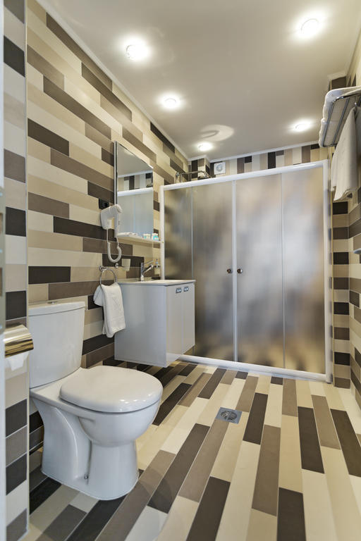 Romantique Dojran Hotel 部屋 写真